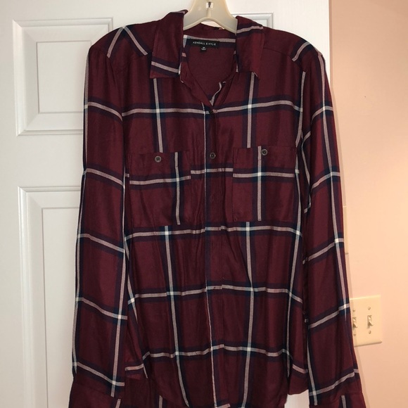 Kendall and Kylie flannel - Picture 2 of 4